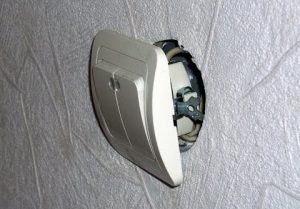 Замена выключателя света в квартире в Нижнем Тагиле